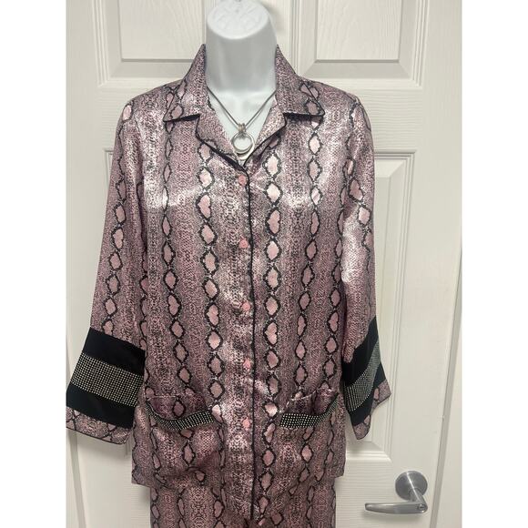 Slumber Animal Print Pajamas with Bling, Size S – Stylish and Comfy - Picture 5 of 15